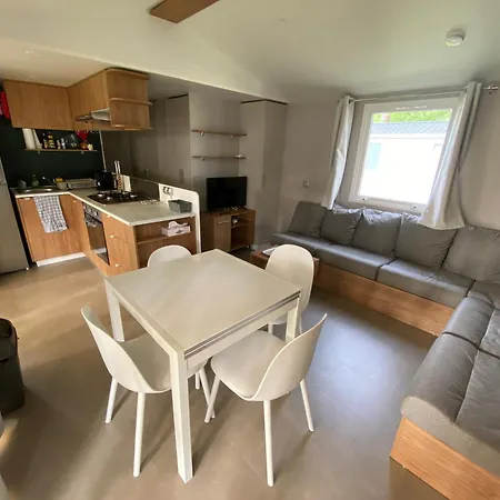 Mobil - Les Oyats 4 Etoiles Campsite